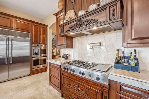 Interior, Kitchen, Stainless Steel Appliances