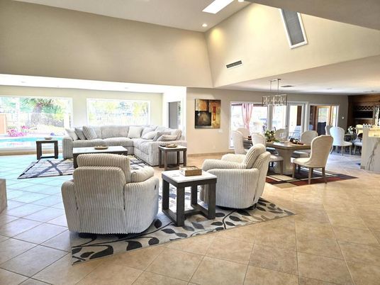Dining room, Interior, Living room, Pendant Lights, Recessed Lighting