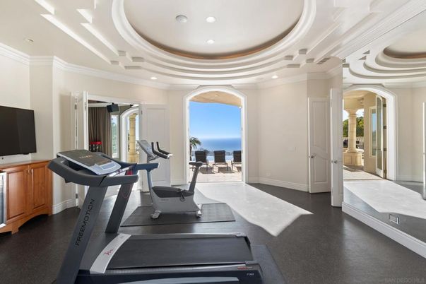 Fitness Equipment, Interior, Recessed Lighting, Water