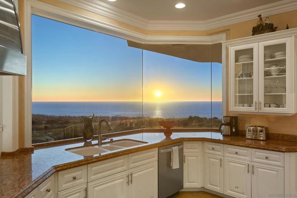 Interior, Kitchen, Recessed Lighting, Water