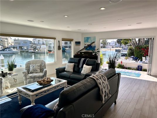 Interior, Living room, Recessed Lighting, Water, Wood Texture Flooring