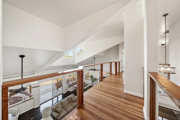 Interior, Pendant Lights, Recessed Lighting, Wood Texture Flooring