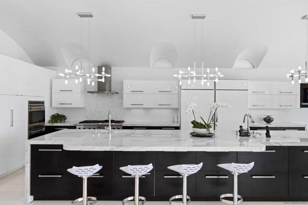 Interior, Kitchen, Pendant Lights, Stainless Steel Appliances