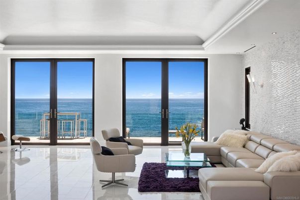 Interior, Living room, Water