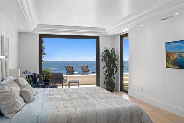 Bedroom, Interior, Recessed Lighting, Water, Wood Texture Flooring