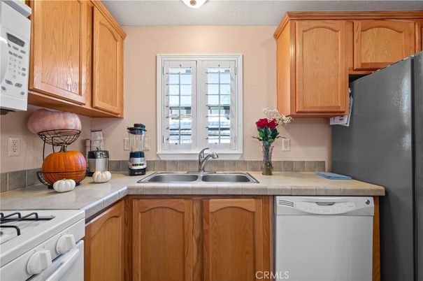 Interior, Kitchen, Tile Countertops