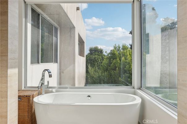 Bathroom, Free Standing Baths, Interior