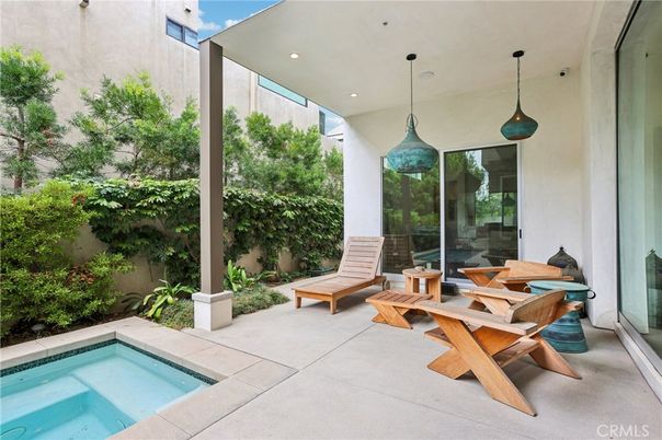 Exterior, Pendant Lights, Pool