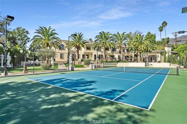 Exterior, Tennis Courts