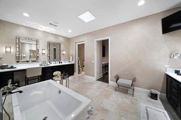 Bathroom, Dual Sink Vanities, Free Standing Baths, Interior, Recessed Lighting