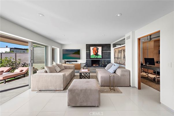 Fireplace, Interior, Living room, Recessed Lighting