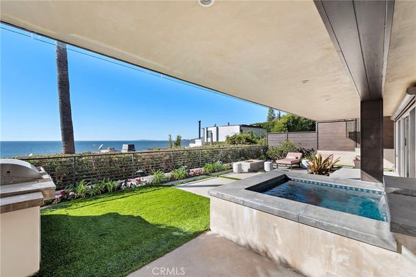 Exterior, Pool, Water