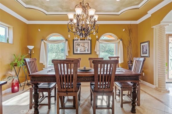 Chandelier, Dining room, Interior