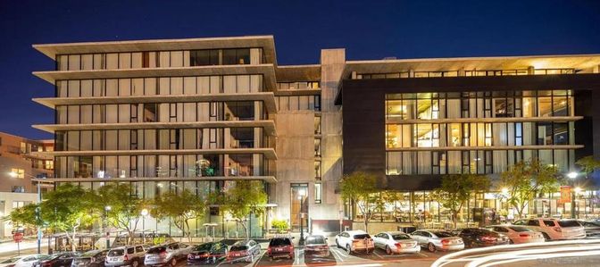 Exterior, Facade, Modern