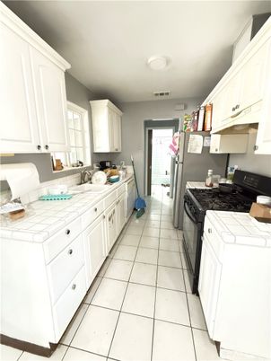 Interior, Kitchen, Tile Countertops