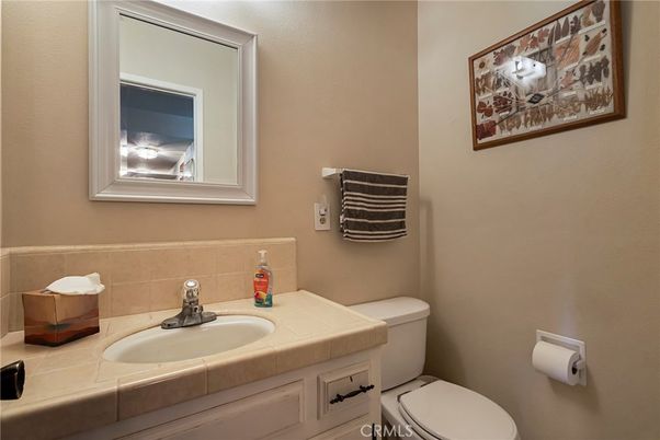 Bathroom, Interior, Tile Countertops