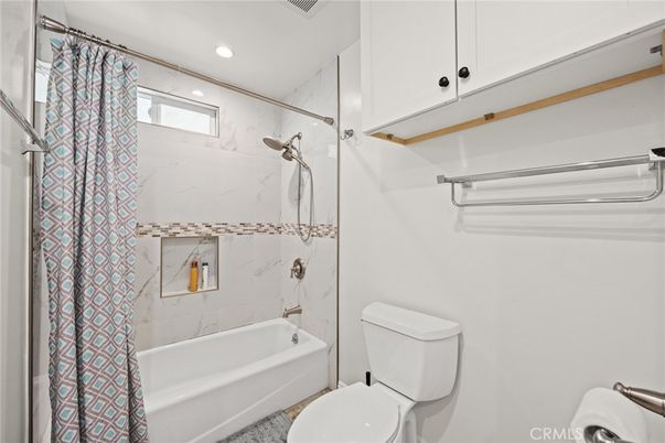 Bathroom, Interior, Marble Walls, Recessed Lighting