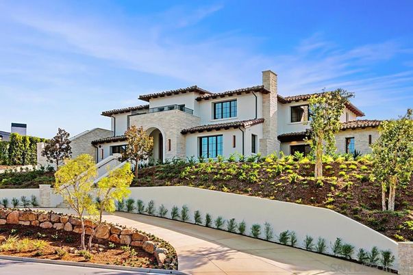 Backyard, Exterior, Facade, Spanish Mediterranean