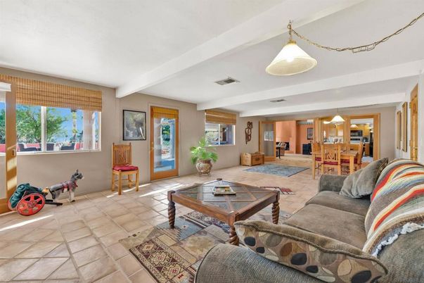 Dining room, Interior, Living room, Pendant Lights