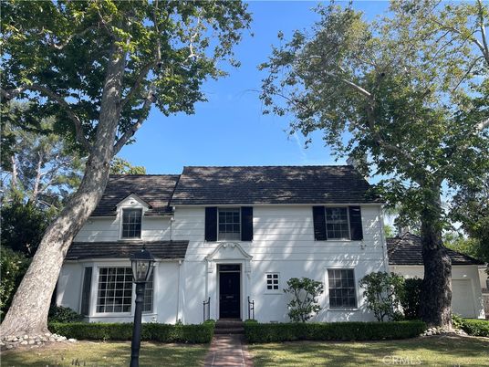 Exterior, Facade, Cape Cod