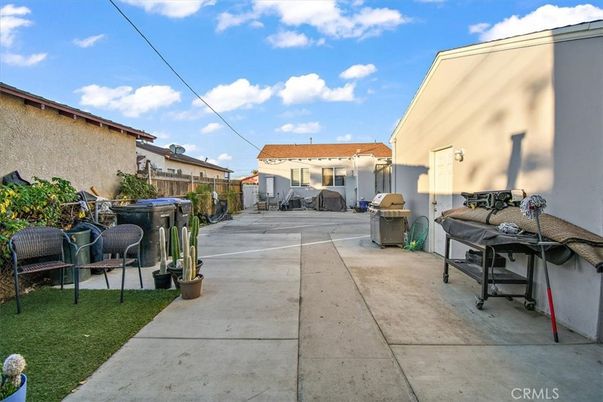 Backyard, Exterior