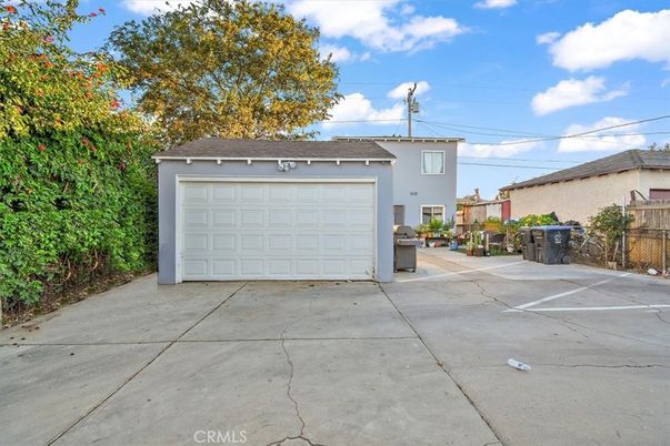 Detached Garage, Exterior