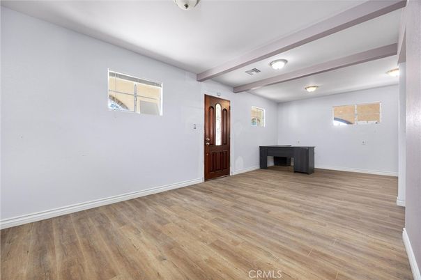 Empty room, Interior, Wooden Beams, Wood Texture Flooring