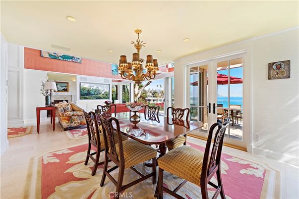 Chandelier, Dining room, Fireplace, Interior, Living room, Recessed Lighting, Water