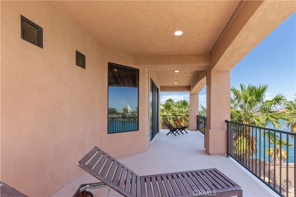 Exterior, Recessed Lighting, Water