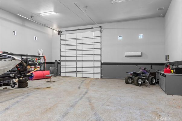 Garage, Interior