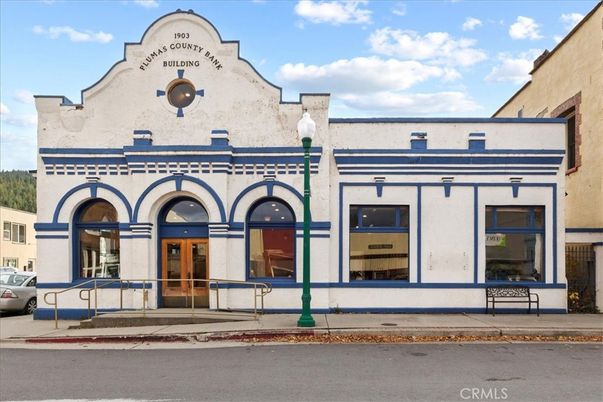 Exterior, Facade, None