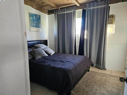 Bedroom, Interior, Wooden Beams, Wooden Ceilings