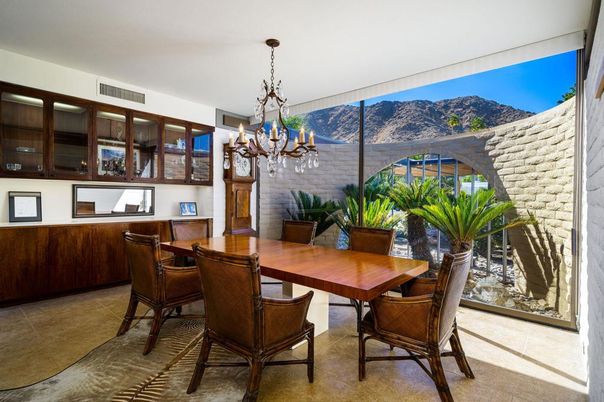 Chandelier, Dining room, Interior