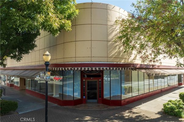 Exterior, Facade, None
