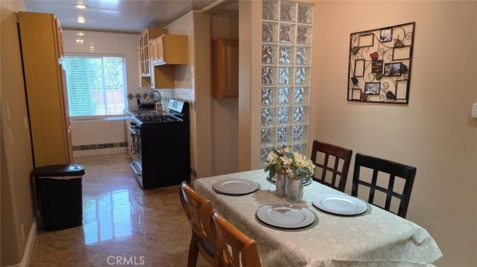 Dining room, Interior, Kitchen, Recessed Lighting