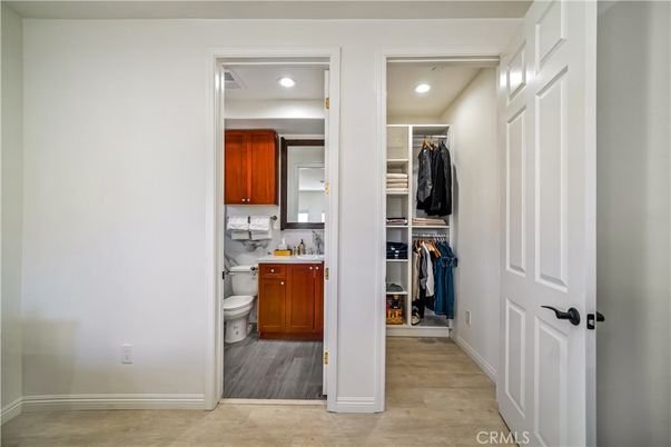 Bathroom, Interior, Recessed Lighting, Walk-in Closets, Wood Texture Flooring