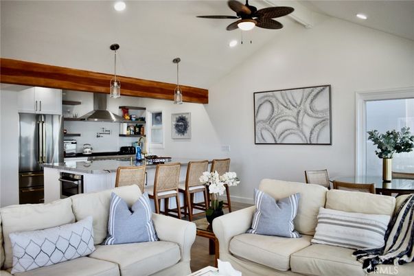 Dining room, Interior, Kitchen, Living room, Pendant Lights, Recessed Lighting, Stainless Steel Appliances