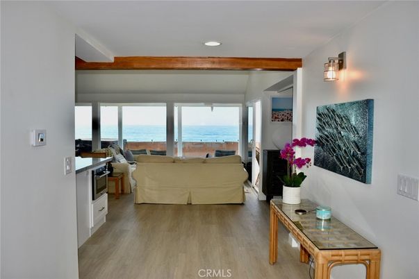 Interior, Living room, Recessed Lighting, Water, Wood Texture Flooring