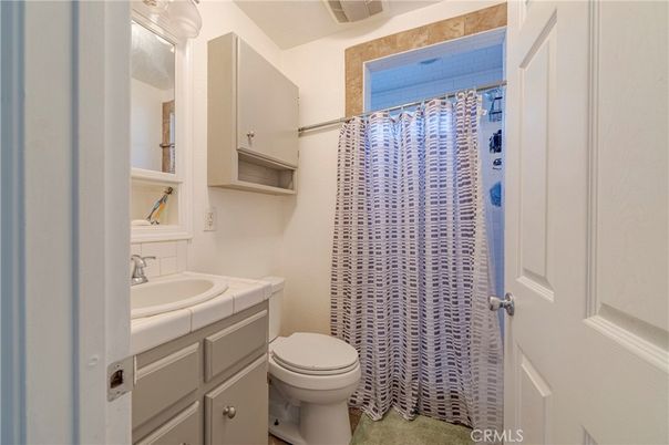 Bathroom, Interior, Tile Countertops