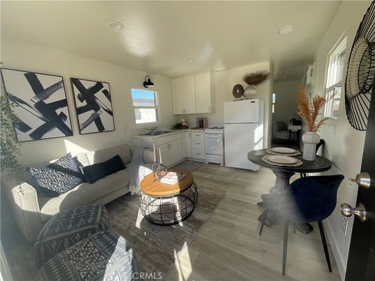 Interior, Kitchen, Living room, Recessed Lighting, Wood Texture Flooring