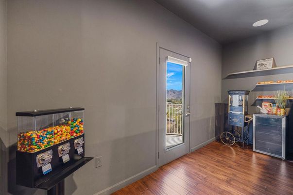 Interior, Recessed Lighting, Wood Texture Flooring