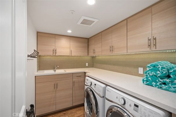 Interior, Recessed Lighting, Washer