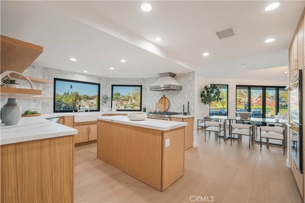 Dining room, Interior, Kitchen, Recessed Lighting, Wood Texture Flooring