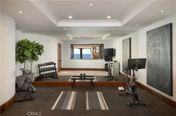 Fitness Equipment, Interior, Recessed Lighting, Water