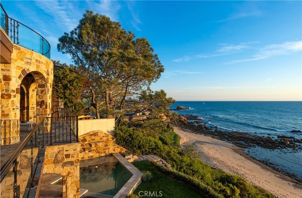Exterior, Pool, Water