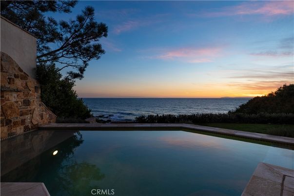 Exterior, Pool, Water