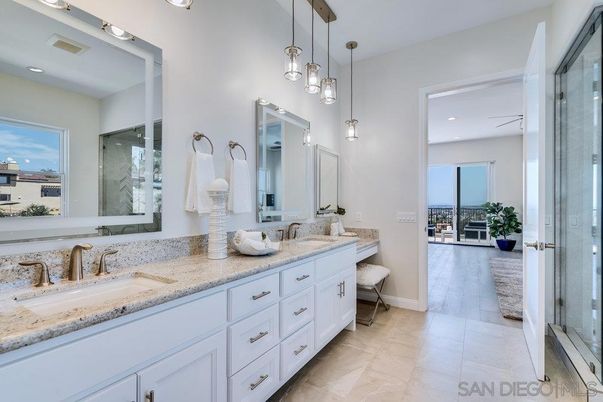 Bathroom, Dual Sink Vanities, Interior, Pendant Lights, Recessed Lighting