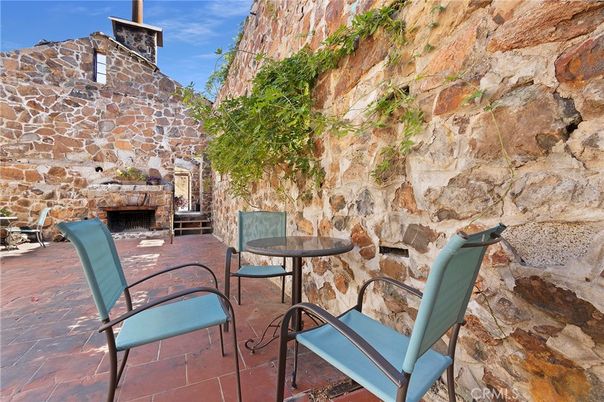 Exterior, Fireplace