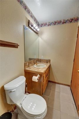 Bathroom, Interior, Tile Countertops