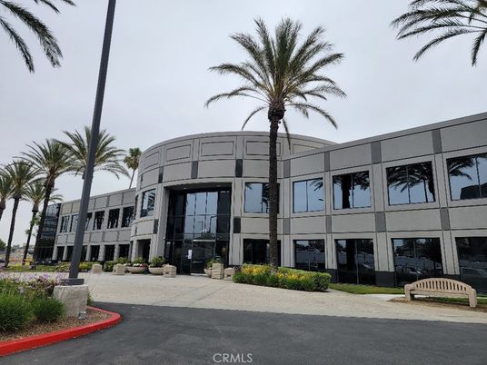 Exterior, Facade, Condo Building